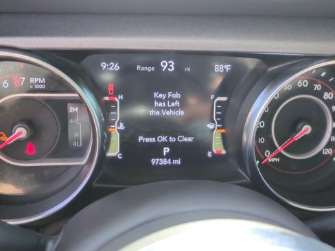 Used 2021 Jeep Gladiator Mojave AWD/4WD image 18