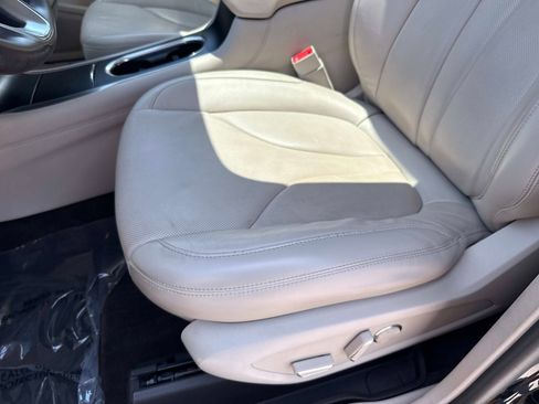 Used 2019 Lincoln MKC Reserve FWD image 20