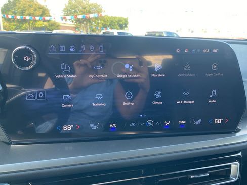Used 2026 Chevrolet Traverse LT image 31