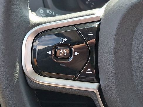 Used 2023 Volvo XC90 B6 Plus w/ Protection Package Premier image 22