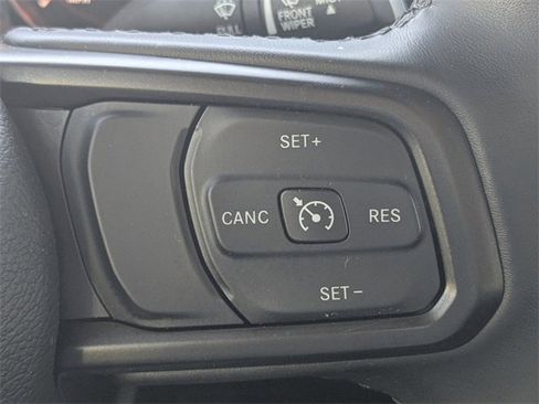 Used 2022 Jeep Gladiator Sport image 28