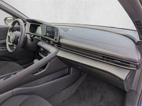 New 2026 Hyundai Elantra SEL Sport Premium image 27