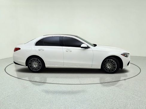 Used 2024 Mercedes-Benz C 300 Sedan image 4