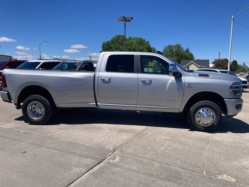 New 2026 RAM 3500 Laramie w/ Max Tow Package AWD/4WD image 10