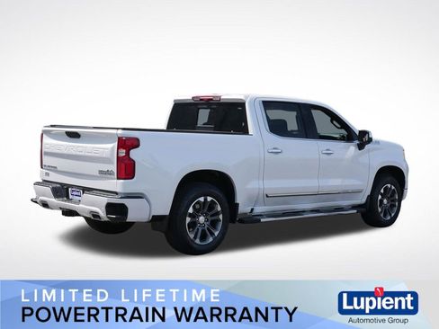 Used 2024 Chevrolet Silverado 1500 High Country w/ Technology Package AWD/4WD image 4