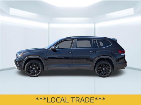 Used 2022 Volkswagen Atlas SE w/ Black Wheel Package FWD image 2