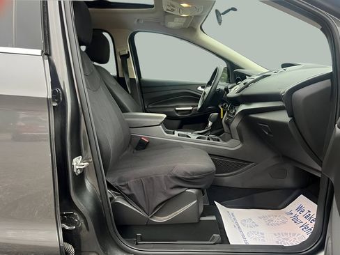 Used 2017 Ford Escape SE AWD/4WD image 37