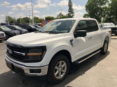Used 2024 Ford F150 XLT AWD/4WD image 3