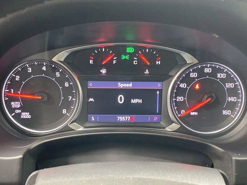 Used 2023 GMC Terrain SLT image 11