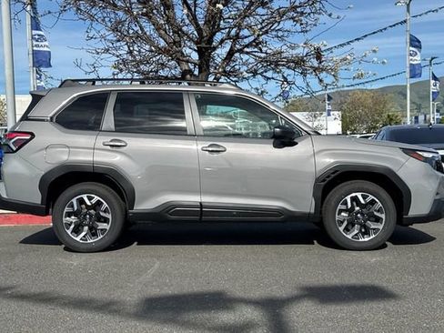 New 2026 Subaru Forester Premium image 3