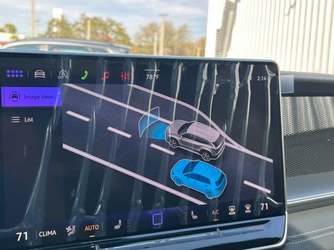 New 2026 Volkswagen Tiguan SE R-Line AWD/4WD image 16