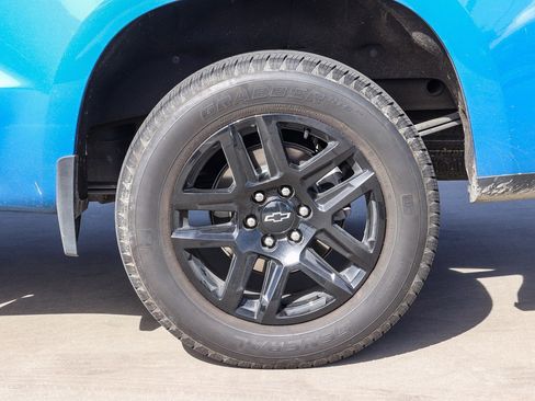 Used 2023 Chevrolet Silverado 1500 Custom AWD/4WD image 10