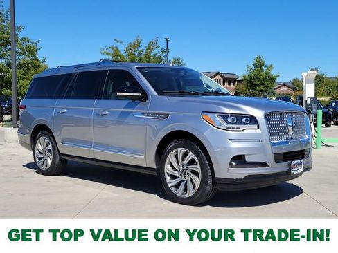 Used 2023 Lincoln Navigator L Reserve AWD/4WD image 1