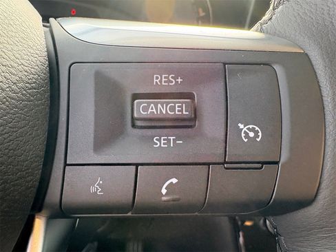 Used 2025 INFINITI QX60 Pure image 16