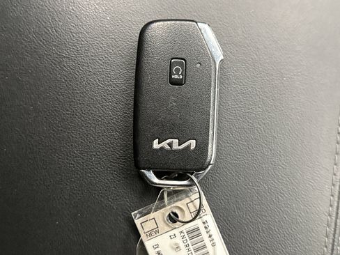 Used 2023 Kia Sorento EX AWD/4WD image 25