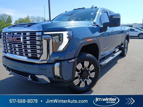 Used 2025 GMC Sierra 2500 Denali w/ Denali Reserve Package AWD/4WD image 2