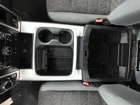 Used 2017 RAM 1500 Big Horn AWD/4WD image 38