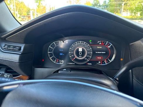 Used 2018 Cadillac Escalade Luxury AWD/4WD image 26