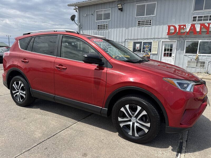 Used 2017 Toyota RAV4 LE w/ All Weather Liner Package FWD image 10