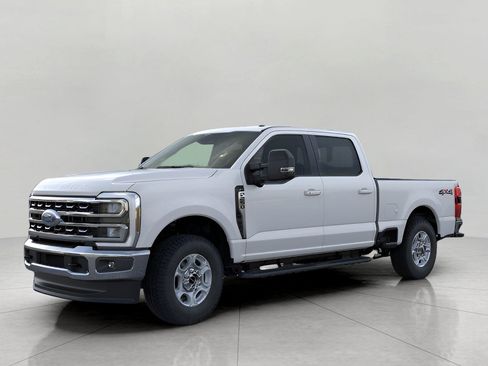 New 2026 Ford F250 XLT w/ XLT Premium Package AWD/4WD image 1