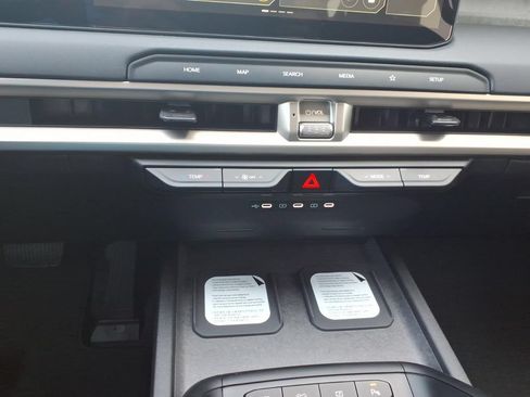 New 2027 Kia Telluride LX FWD image 15