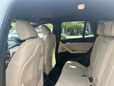 Used 2017 BMW X1 xDrive28i AWD/4WD image 21