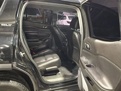 Used 2019 GMC Acadia SLT w/ LPO, Floor Liner Package FWD image 26