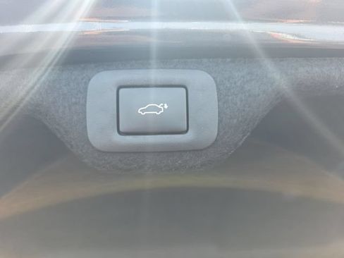 Certified 2025 Lexus ES 300h Ultra Luxury w/ Accessory Package (Z2) FWD image 13