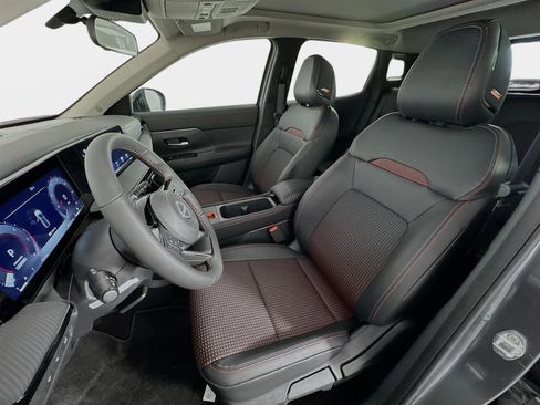 New 2026 Nissan Kicks SR w/ SR Premium Package image 11