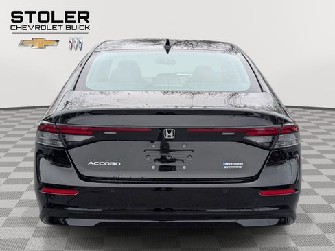 Used 2024 Honda Accord Touring image 4