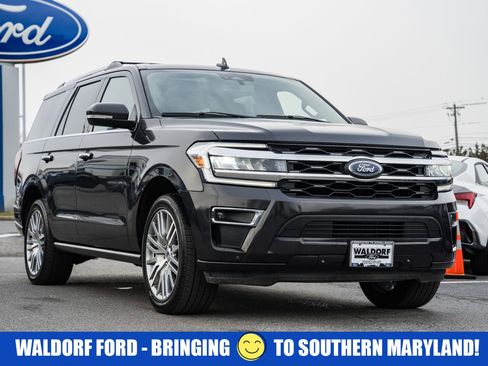 Used 2024 Ford Expedition Limited image 1