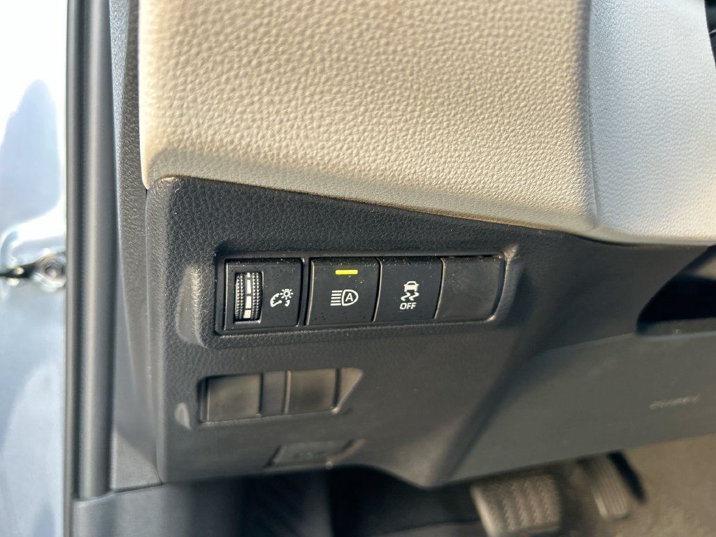 Used 2026 Toyota Corolla Cross L FWD image 13