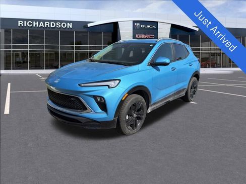 Used 2025 Buick Encore GX Sport Touring w/ Advanced Technology Package AWD/4WD image 1