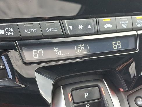 Used 2023 Honda Odyssey Sport image 16