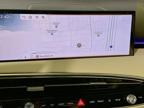 New 2026 Genesis GV70 2.5T Select image 12