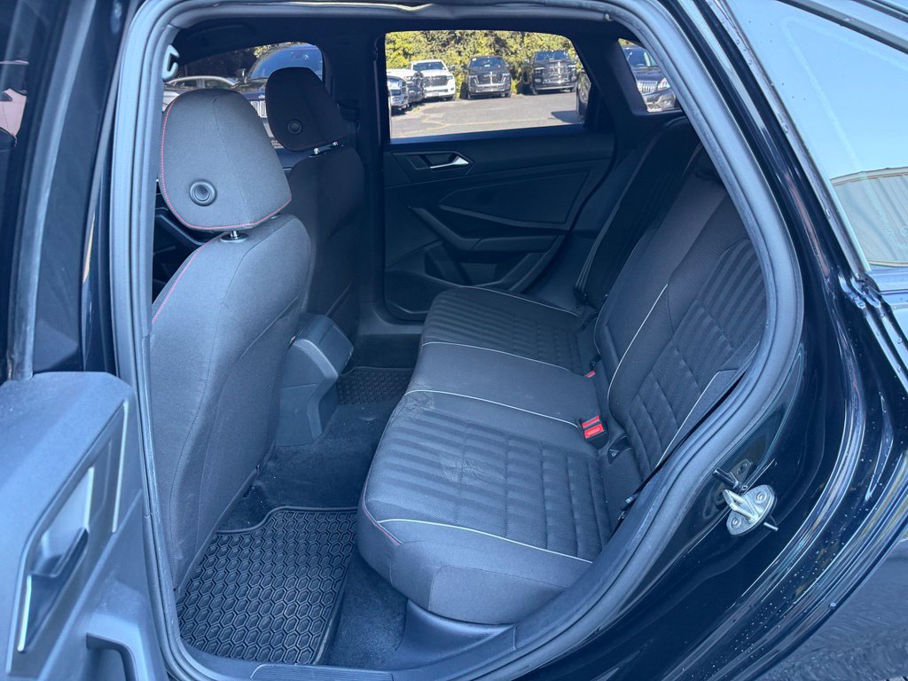 Used 2019 Volkswagen Jetta GLI FWD image 11