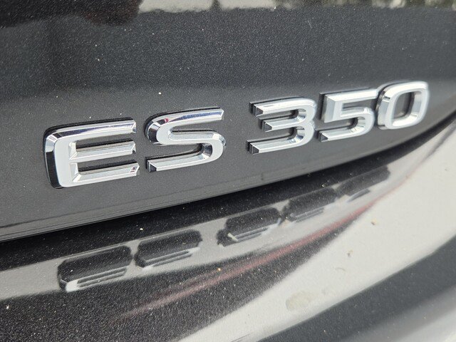 Certified 2025 Lexus ES 350 w/ Premium Package FWD image 35