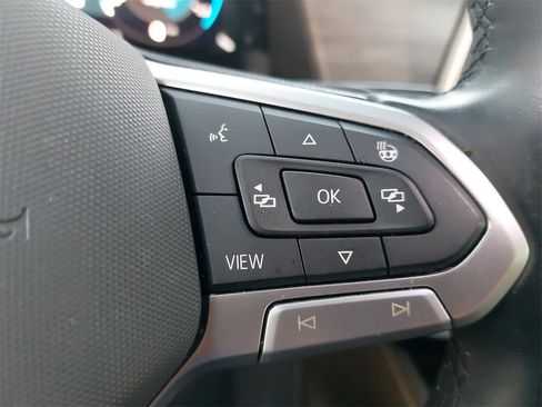 Certified 2024 Volkswagen Atlas SEL Premium R-Line image 15