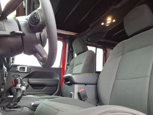 Certified 2023 Jeep Wrangler Willys 4xe w/ Sun & Screen Package image 21