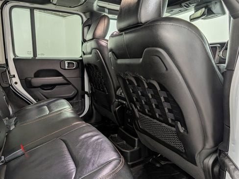 Used 2022 Jeep Wrangler Unlimited Rubicon image 18