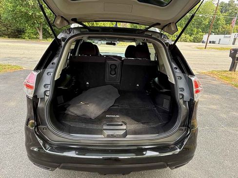 Used 2016 Nissan Rogue SV FWD image 16