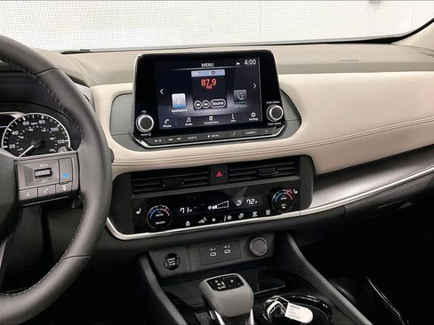 New 2026 Nissan Rogue Dark Armor AWD/4WD image 8