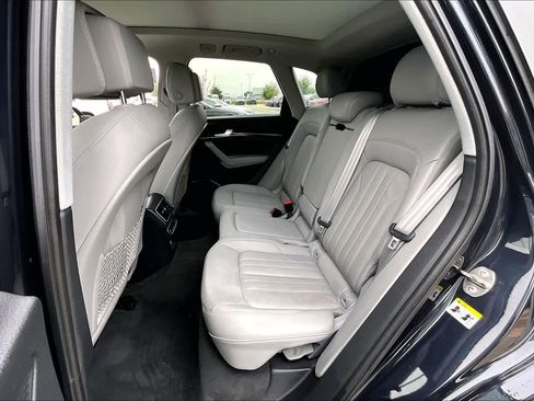Used 2018 Audi Q5 2.0T Premium Plus w/ Premium Plus Package AWD/4WD image 21