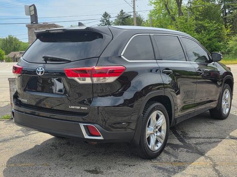 Used 2017 Toyota Highlander Limited AWD/4WD image 6