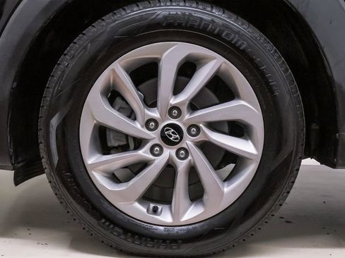 Used 2017 Hyundai Tucson SE image 33