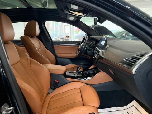 Used 2023 BMW X4 xDrive30i w/ M Sport Package AWD/4WD image 18