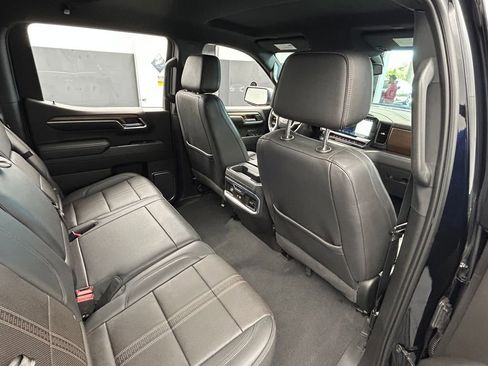 Used 2022 Chevrolet Silverado 1500 High Country RWD image 51