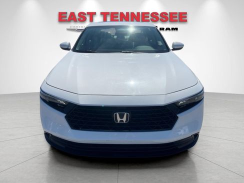 Used 2023 Honda Accord EX image 9