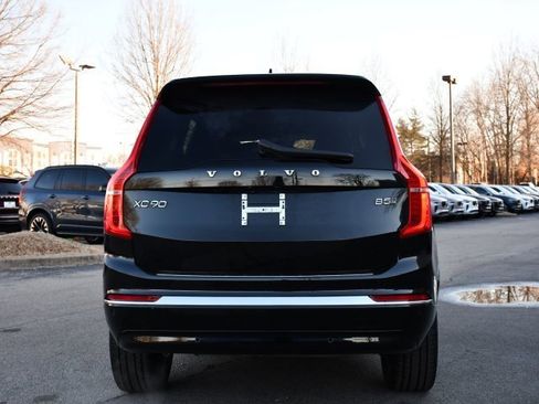 Certified 2023 Volvo XC90 B5 Plus w/ Protection Package Premier image 6