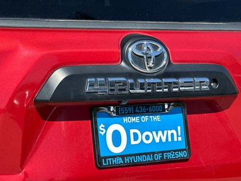 Used 2020 Toyota 4Runner TRD Off-Road AWD/4WD image 27